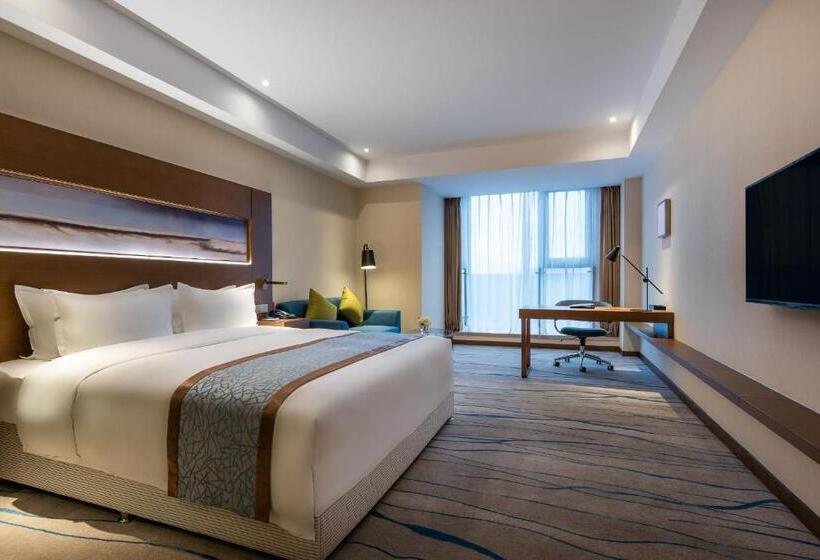 اتاق لوکس با تخت بزرگ, Novotel Qingdao New Hope