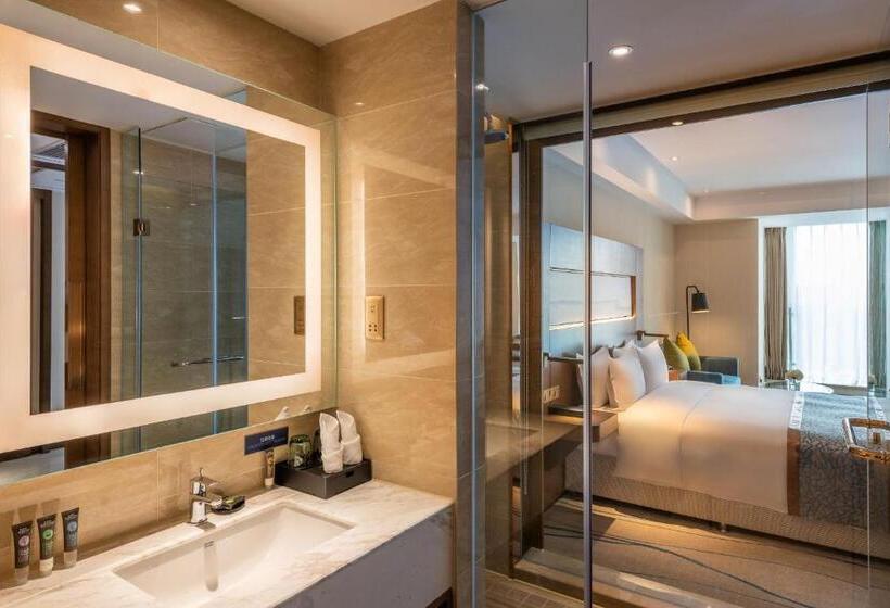 اتاق لوکس با تخت بزرگ, Novotel Qingdao New Hope