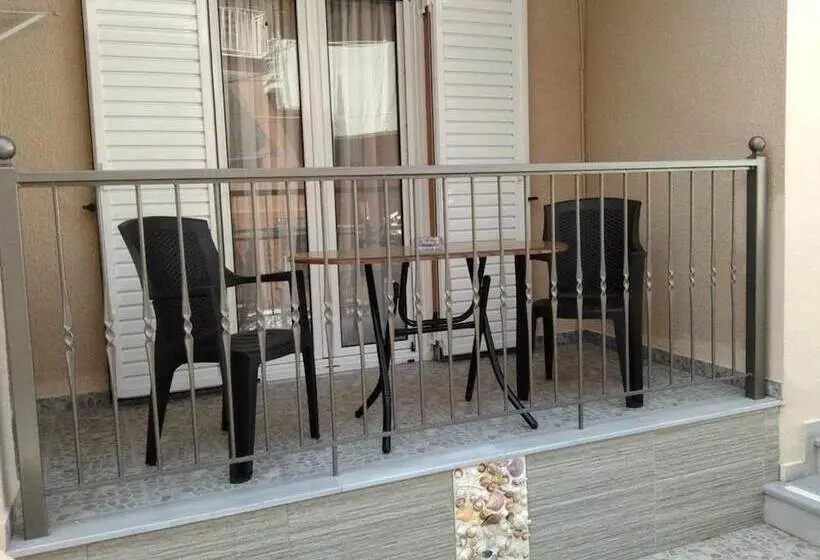 Chambre Standard avec Balcon, Paraskevi's Luxury Studios