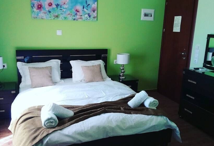 Family studio with sea view, Paraskevi's Luxury Studios