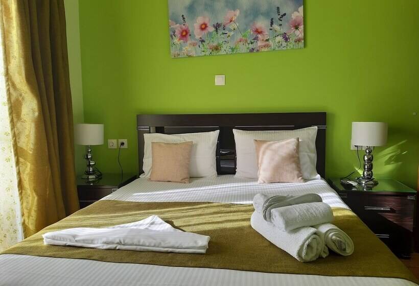 Family studio with sea view, Paraskevi's Luxury Studios