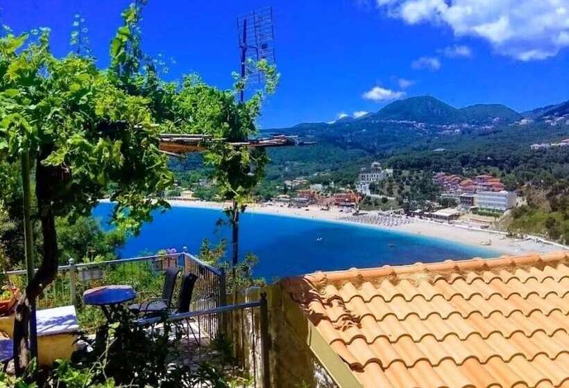 Family studio with sea view, Paraskevi's Luxury Studios