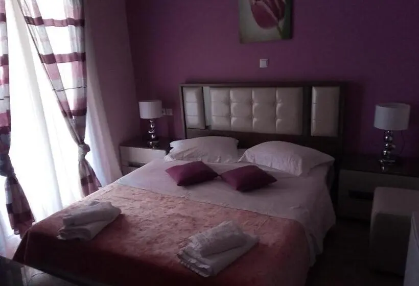 Chambre Standard avec Balcon, Paraskevi's Luxury Studios