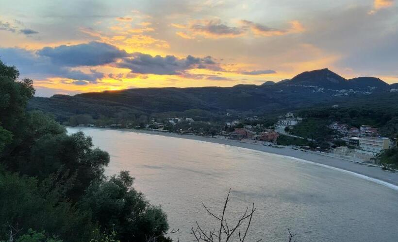 Family studio with sea view, Paraskevi's Luxury Studios