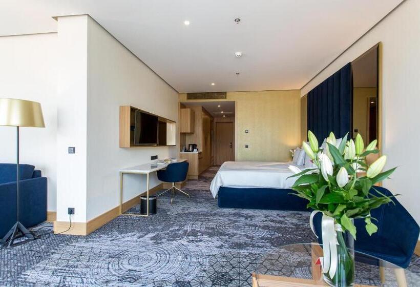 주니어 스위트, Swissotel Sarajevo
