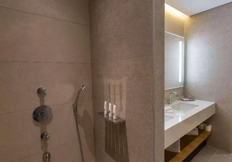 スタンダードルーム, Swissotel Sarajevo