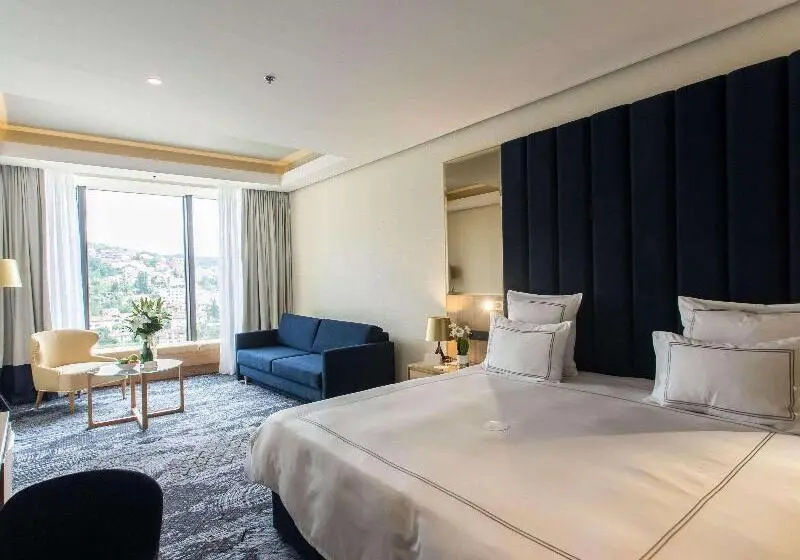Standard Room King Size Bed