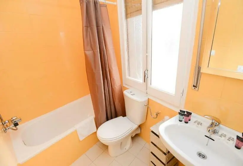 استودیوی استاندارد, Apartamentos La Cabaneta Mikka Sky