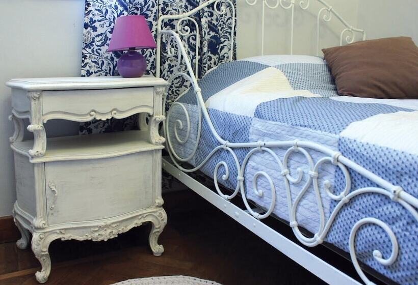 اتاق استاندارد یک نفره, B&b Del Piazzo