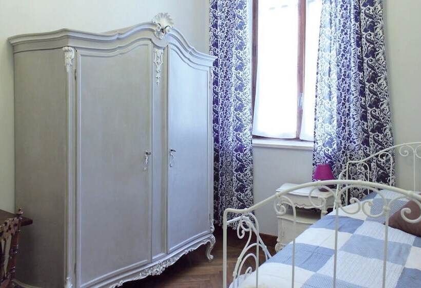 اتاق استاندارد یک نفره, B&b Del Piazzo