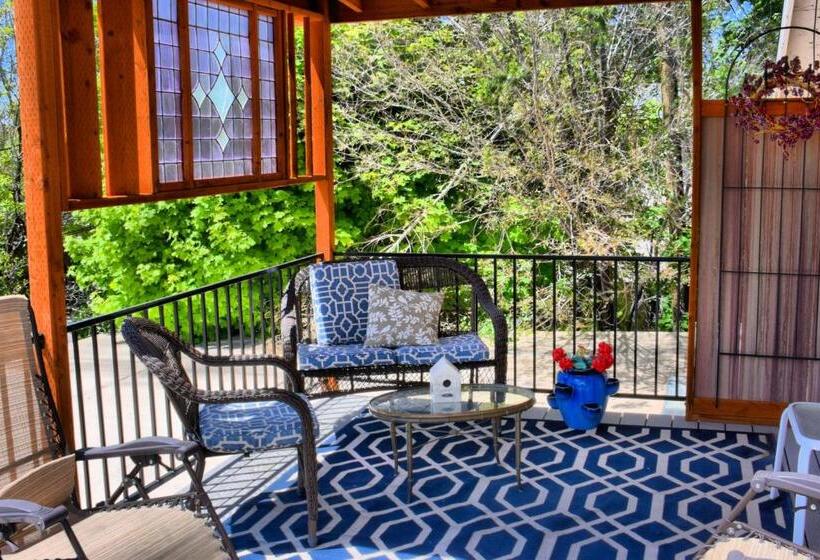 デラックスルーム, Bard's Inn