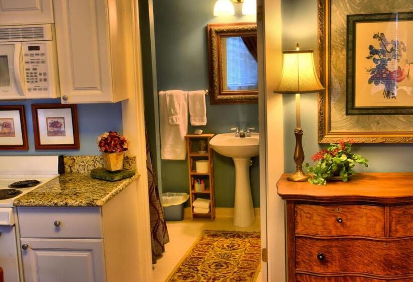 スタンダードスタジオ, Bard's Inn