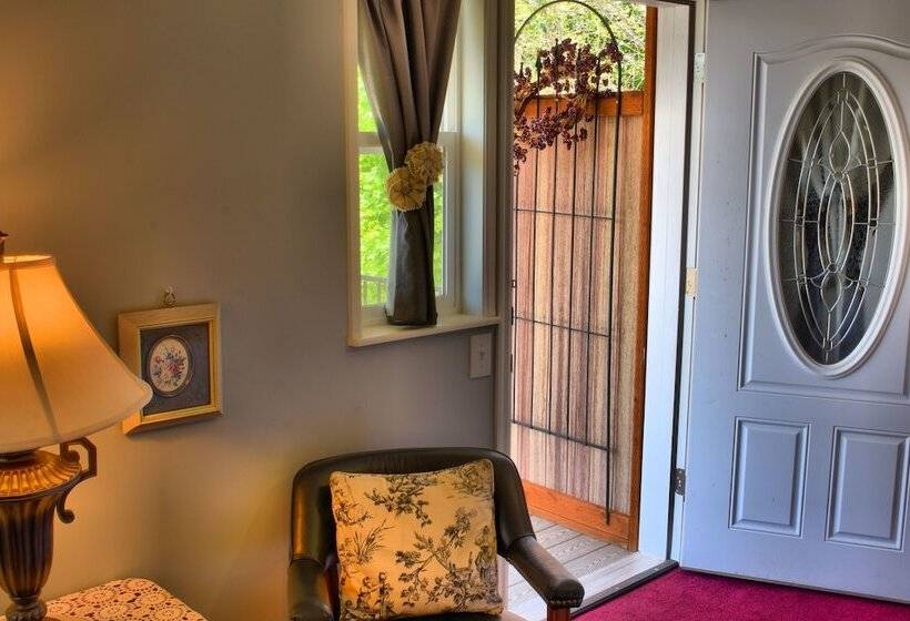 キングサイズベッドのスタンダードルーム, Bard's Inn