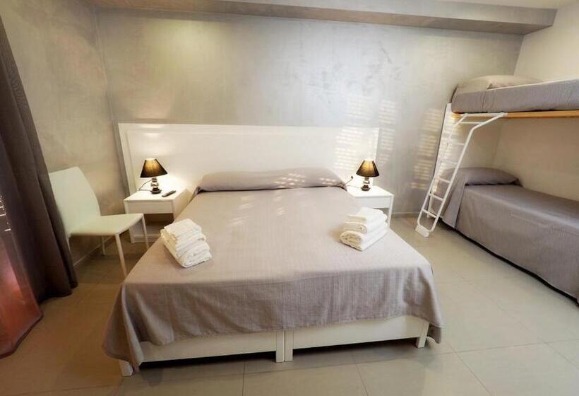 Четырехместный Номер Стандарт с Балконом, Residenza La Torre