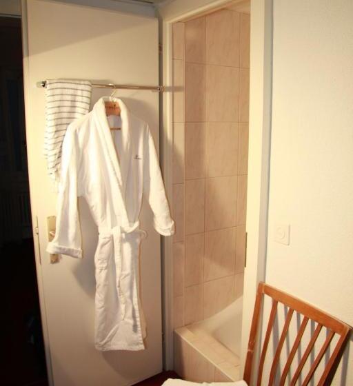 共用浴室的经济型房间, Petit Steffani Bed & Breakfast