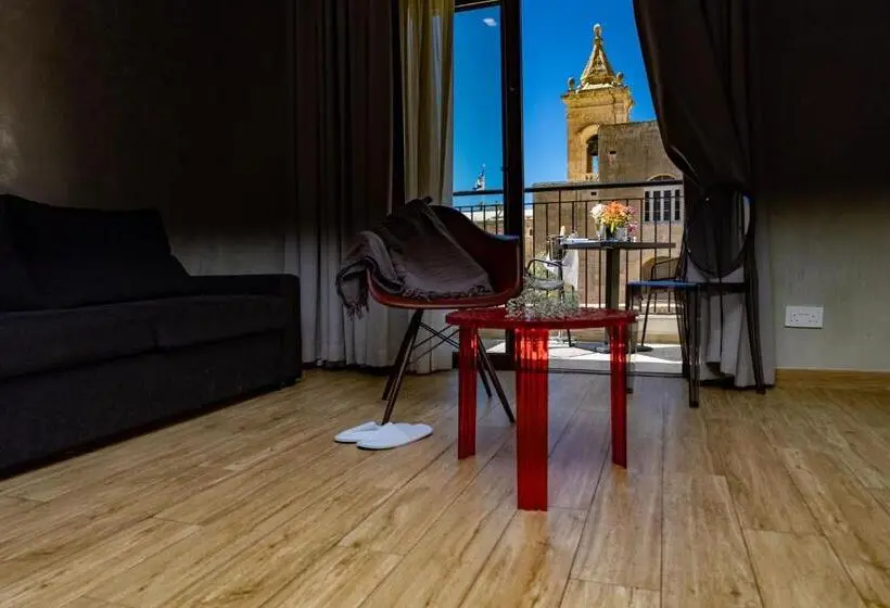 اتاق لوکس با بالکن, Adelphi Boutique