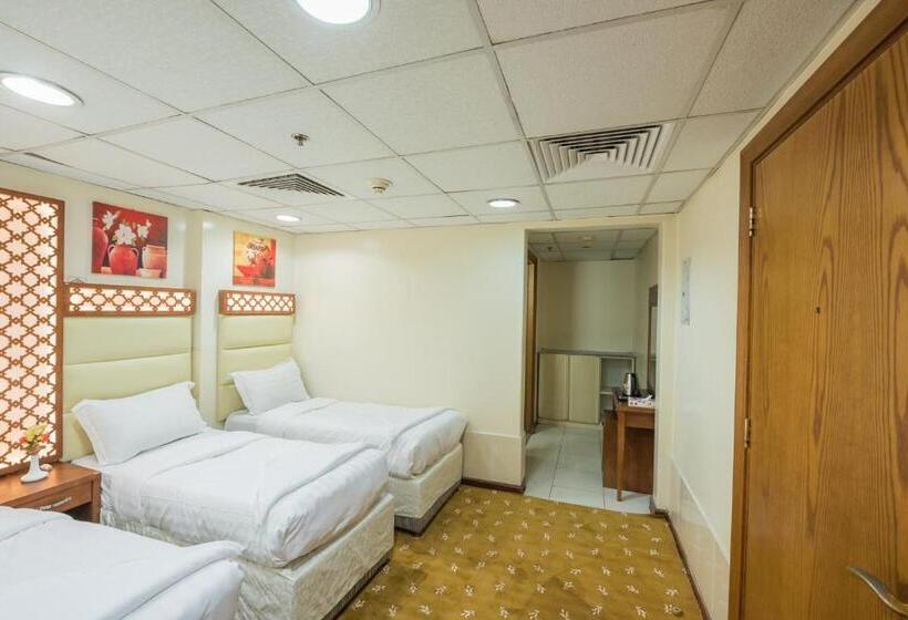 Economy Triple Room, Al Mukhtara Golden