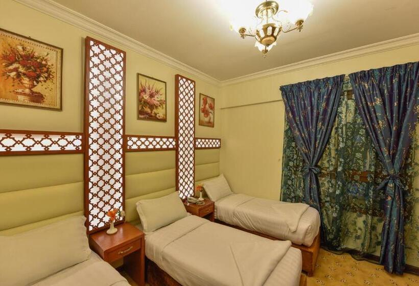 Economy Quadruple Room, Al Mukhtara Golden