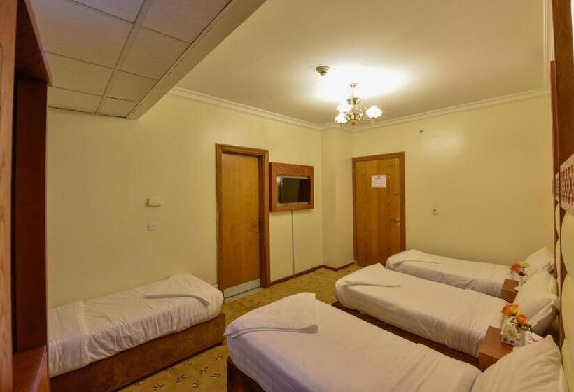 Economy Quadruple Room, Al Mukhtara Golden