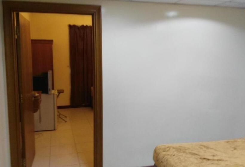 اتاق خانوادگی, Al Mukhtara Golden