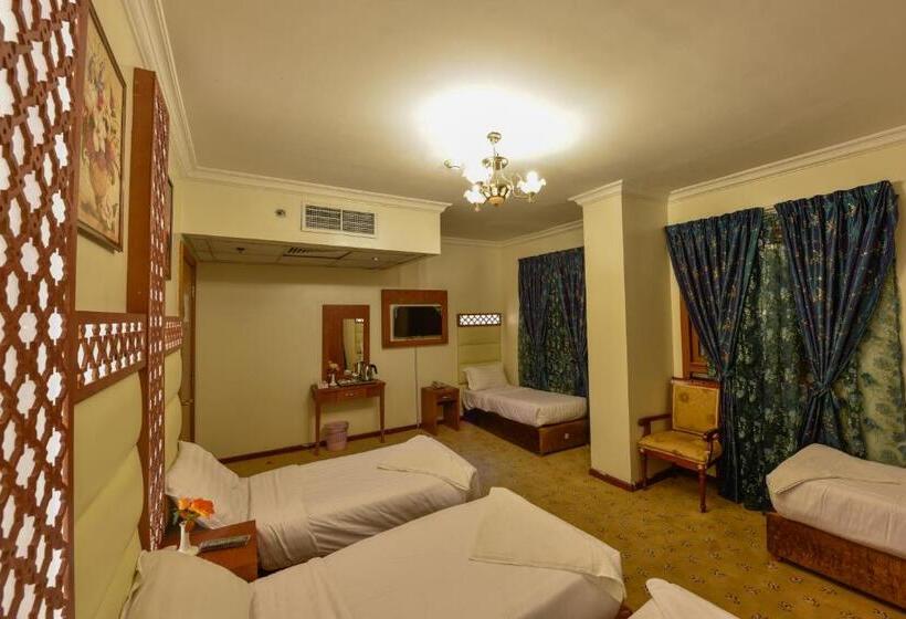 اتاق خانوادگی, Al Mukhtara Golden