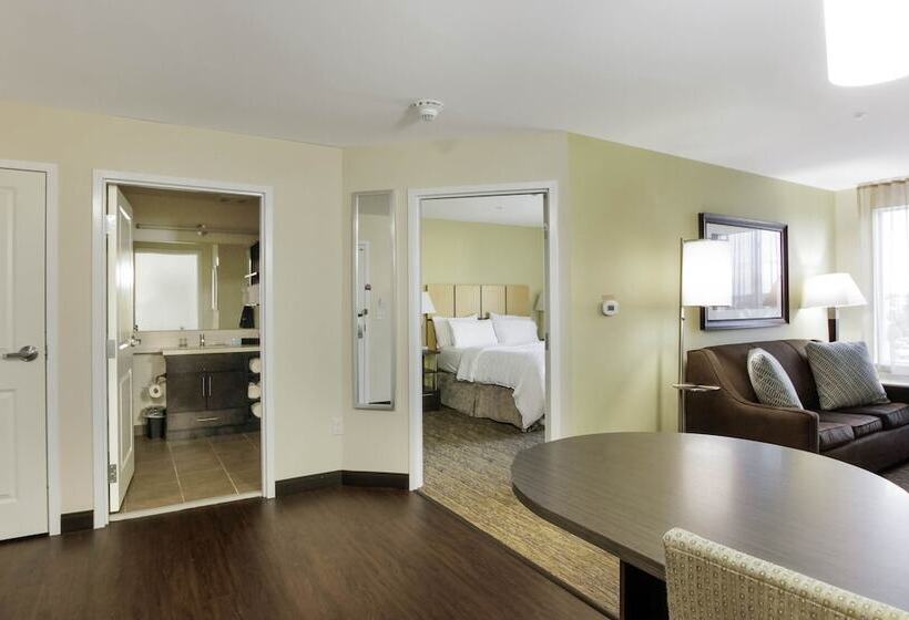 Люкс, Candlewood Suites   Brighton, An Ihg