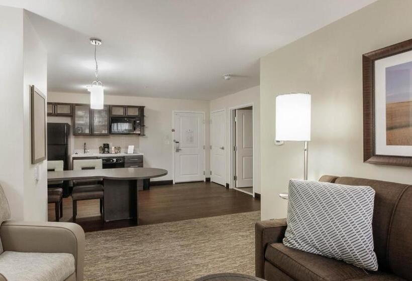 جناح, Candlewood Suites   Brighton, An Ihg