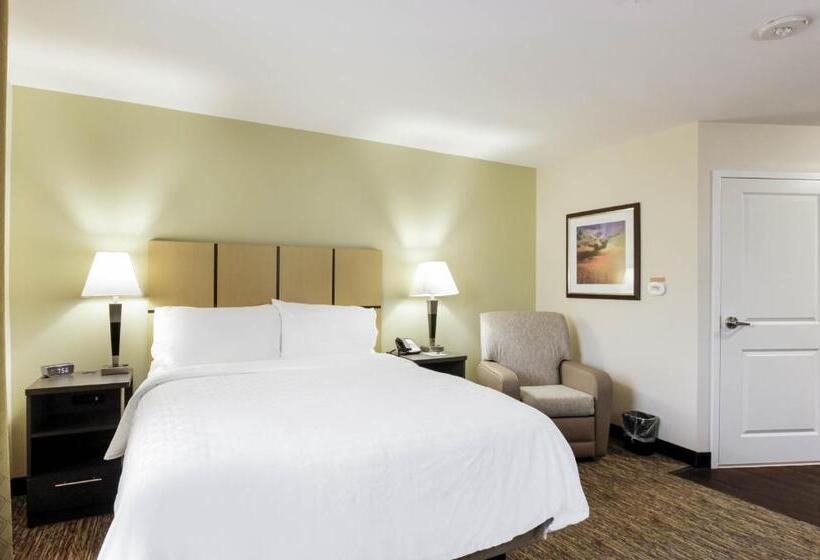 Люкс Адаптированный для Инвалидов, Candlewood Suites   Brighton, An Ihg