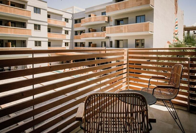 Номер Стандарт, Cook's Club Hersonissos Crete