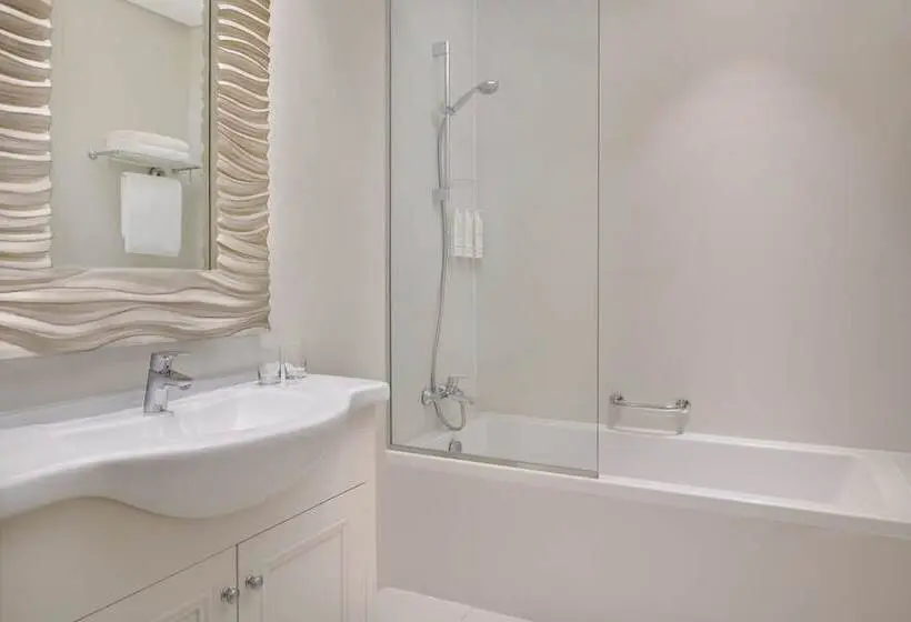 Suite with Views