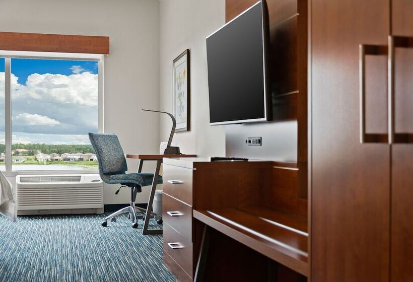 جناح لذوى الاحتياجات الخاصة, Holiday Inn Express & Suites Orlando  Lake Buena Vista, An Ihg