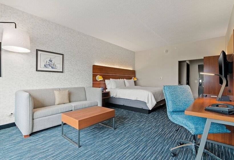 Люкс, Holiday Inn Express & Suites Orlando  Lake Buena Vista, An Ihg