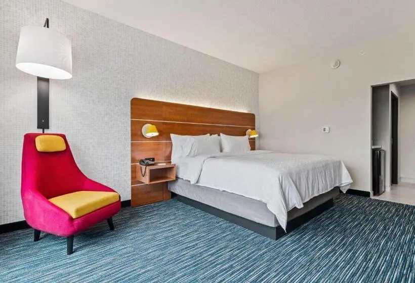 身障者適用キングサイズベッドルーム, Holiday Inn Express & Suites Orlando  Lake Buena Vista, An Ihg