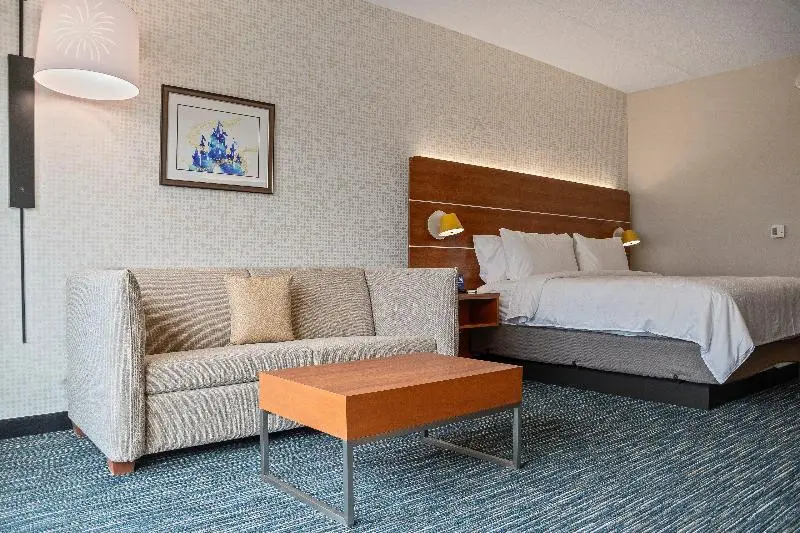 キングサイズベッドのスイートルーム, Holiday Inn Express & Suites Orlando  Lake Buena Vista, An Ihg