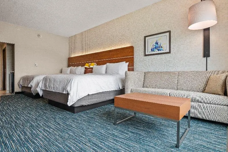 キングサイズベッドのスイートルーム, Holiday Inn Express & Suites Orlando  Lake Buena Vista, An Ihg