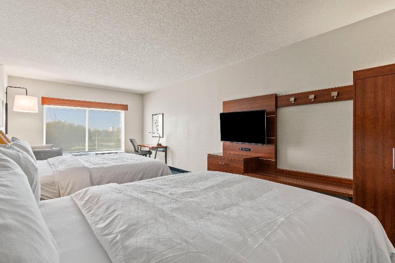 Люкс, Holiday Inn Express & Suites Orlando  Lake Buena Vista, An Ihg