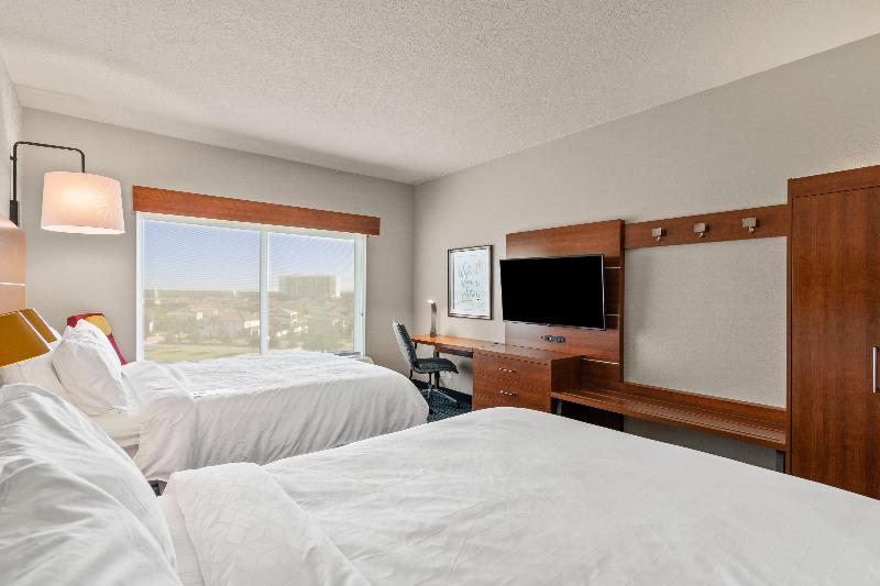 Номер Стандарт, Holiday Inn Express & Suites Orlando  Lake Buena Vista, An Ihg