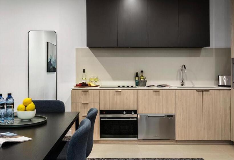 Quarto Executivo, Quest Newquay