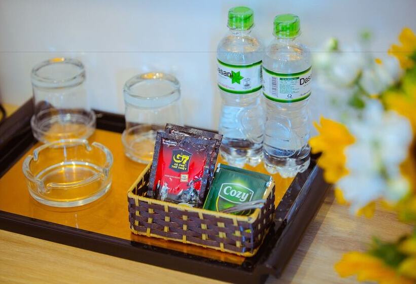 חדר סופריור, Royal Hotel Ha Noi