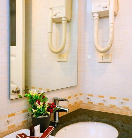 חדר סופריור, Royal Hotel Ha Noi