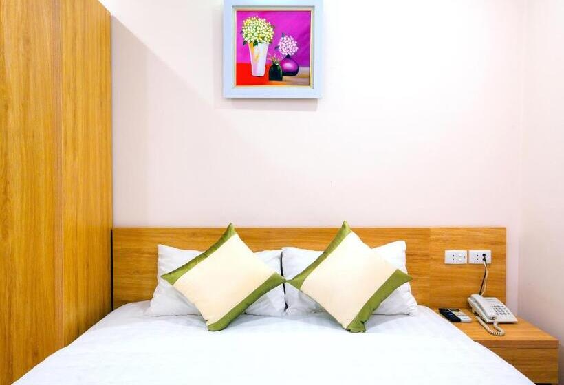 חדר סופריור, Royal Hotel Ha Noi