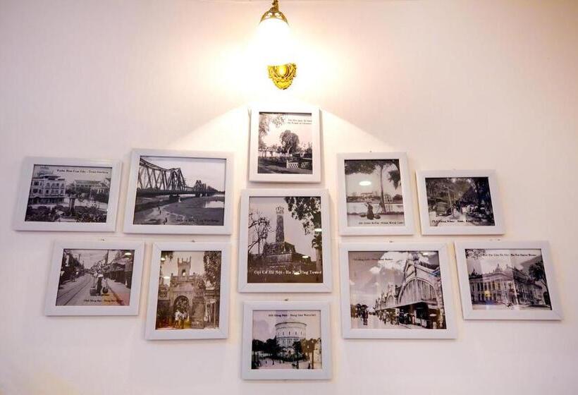 اتاق خانوادگی, Royal Hotel Ha Noi
