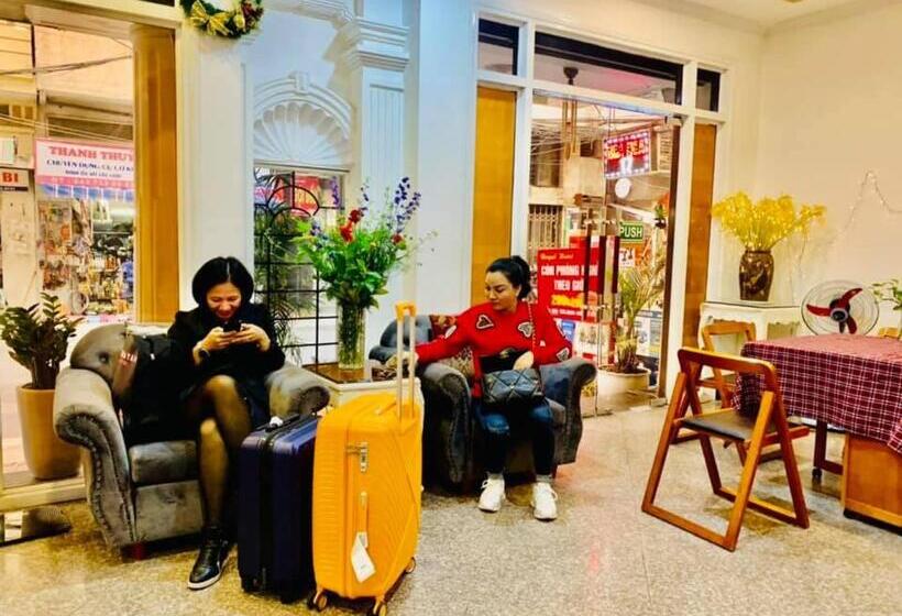חדר דלוקס, Royal Hotel Ha Noi