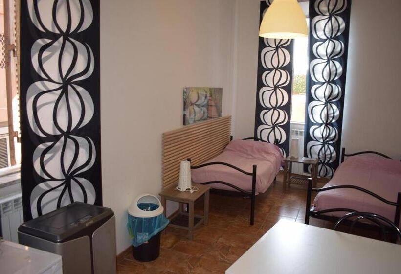 חדר סטנדרט, Sandy