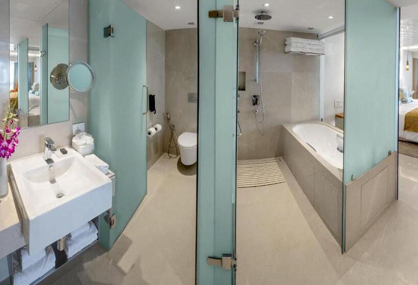 سوییت با چشمانداز دریا, The Taj Mahal Tower Mumbai