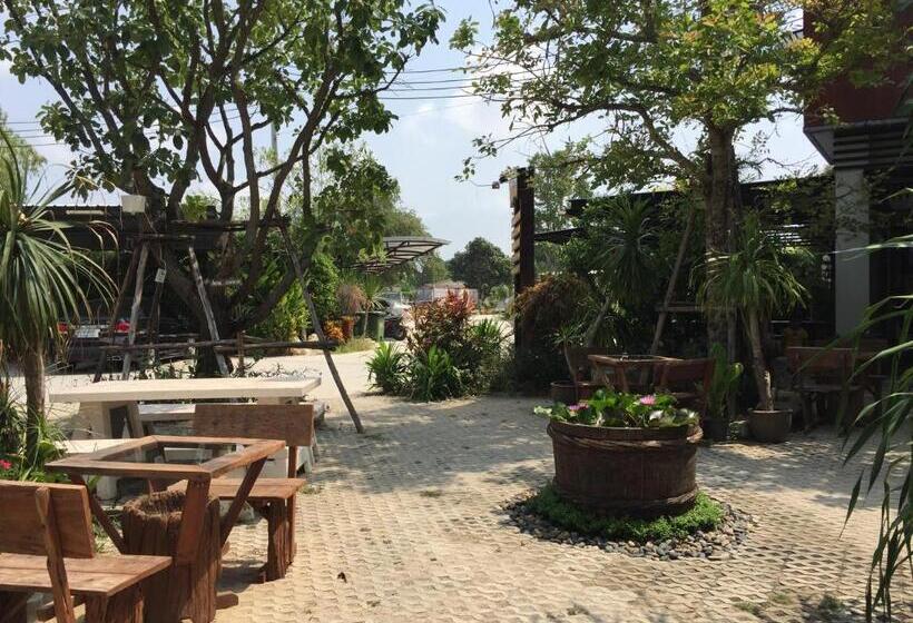 Номер Стандарт Трехместный, Rayonghouse Resort