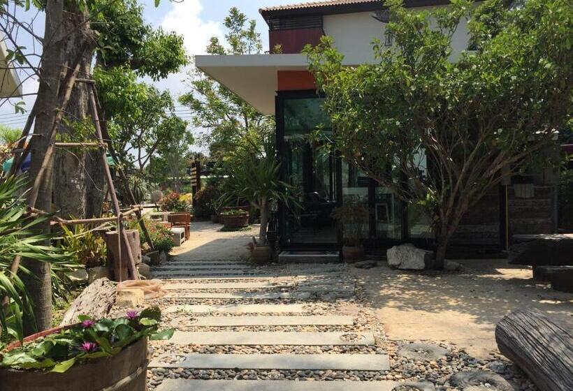 Номер Стандарт Трехместный, Rayonghouse Resort