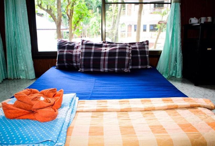 Quarto standard vista mar com balcao, Sangthain Hills