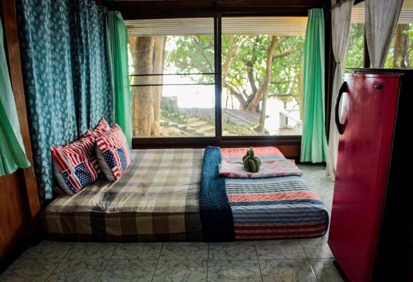 Quarto standard vista mar com balcao, Sangthain Hills