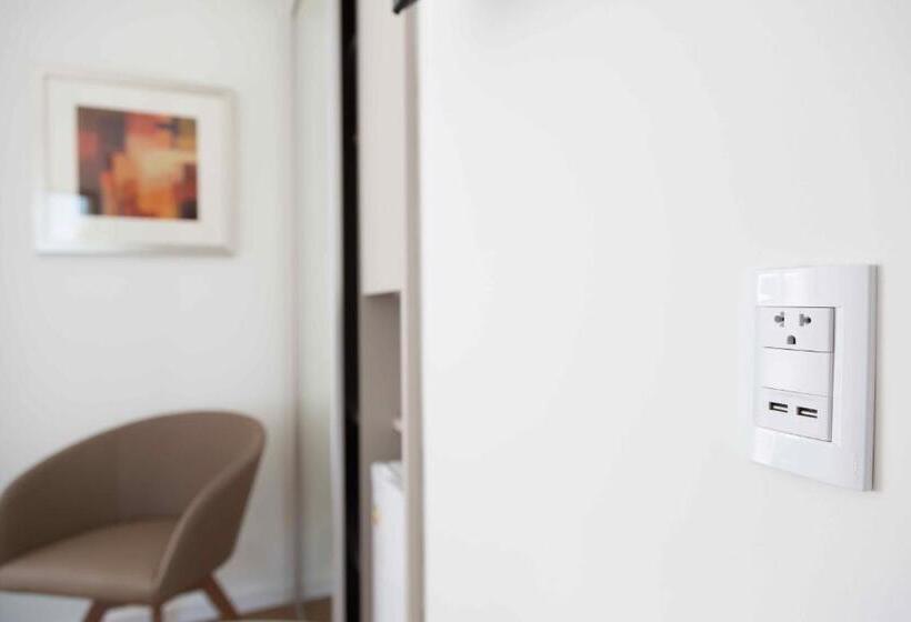 バルコニーつきオーシャンビュースーペリアルーム, Seaview Hotel Boutique